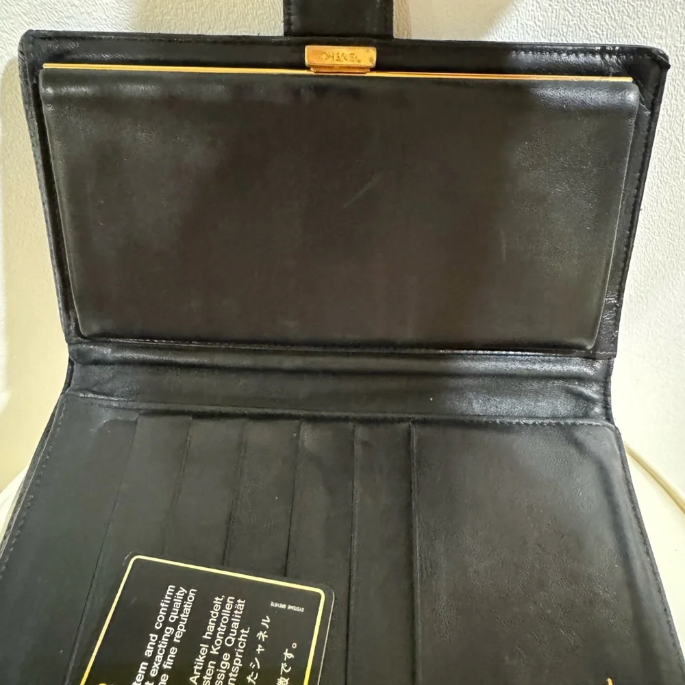 CHANEL Black Caviar Leather Wallet - Picture 11 of 16